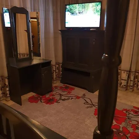 за гости в село любовище Guest house