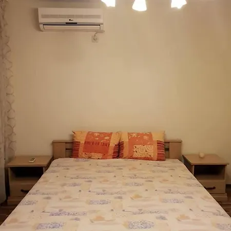 за гости в село любовище Guest house *